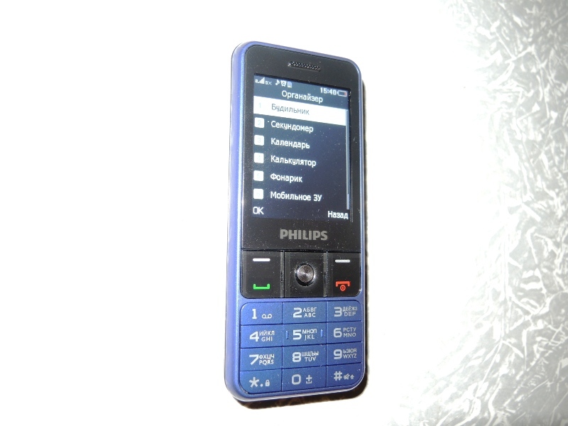 Philips e590 купить. Philips Xenium e182. Philips Xenium 182. Филипс ксениум е590. Телефон Philips Xenium e182.